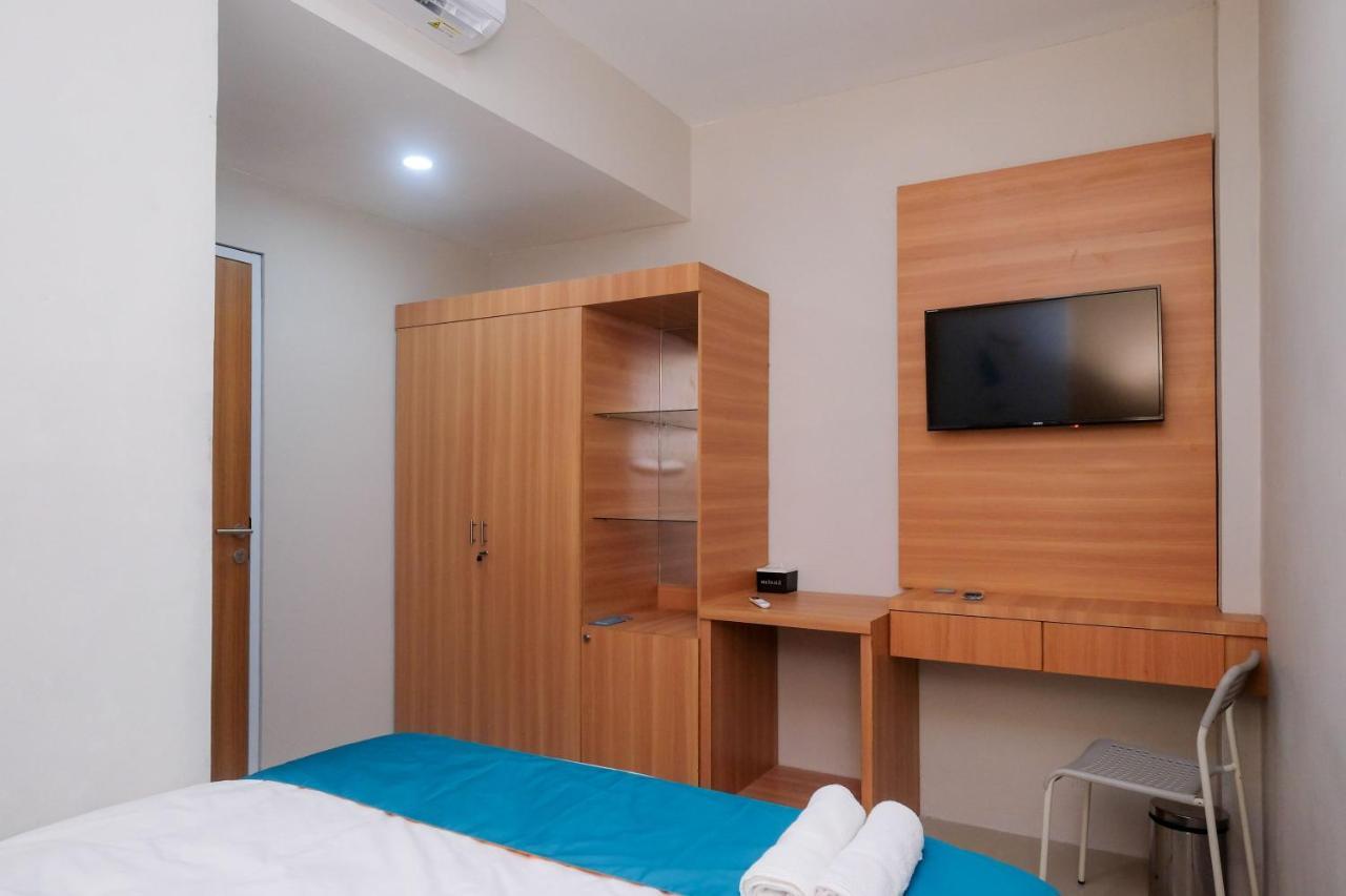 Sans Hotel Tiga Putri Semarang By Reddoorz Kültér fotó